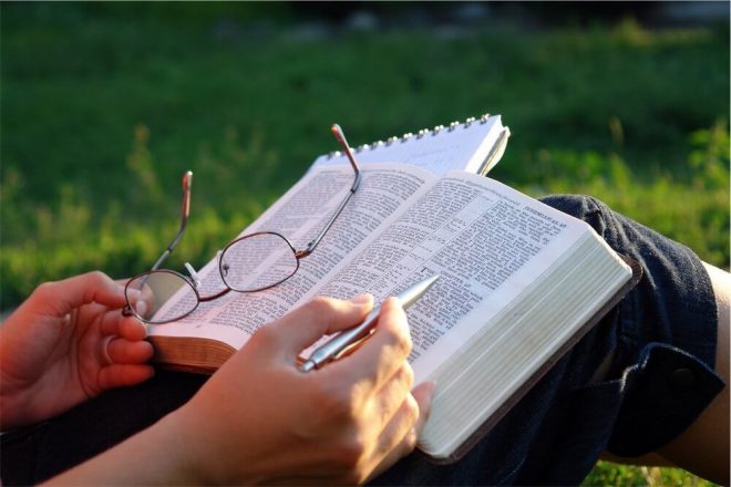 Top SEVEN (7) Practical Ways To Grow In Your Bible Reading