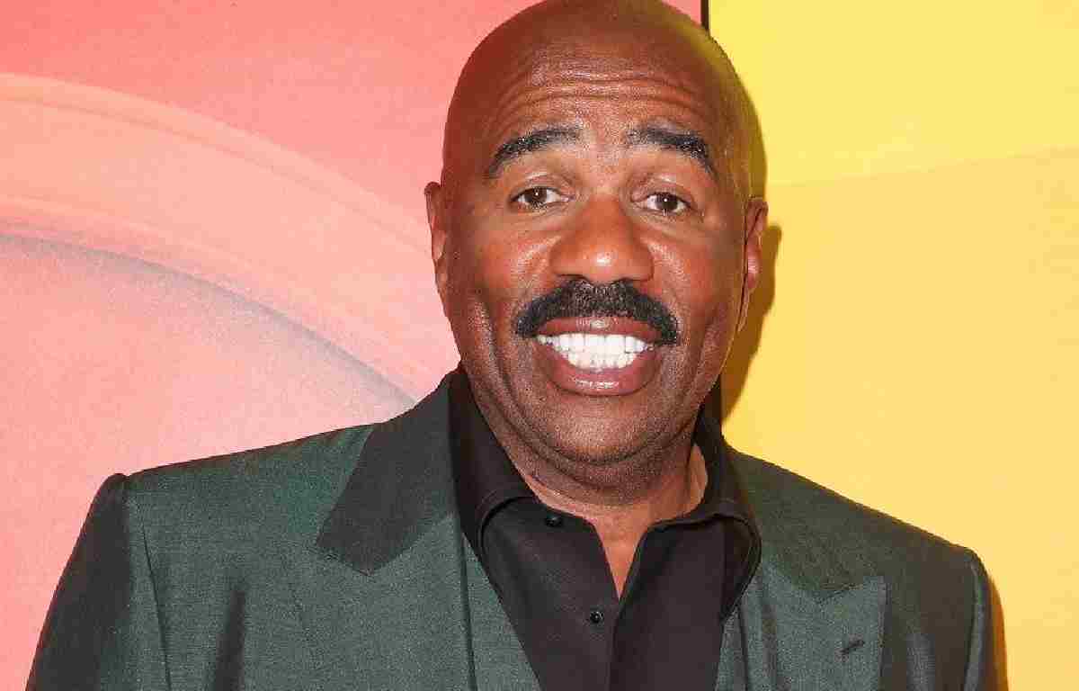Steve Harvey Biography Height Weight And Everything You Need To Know